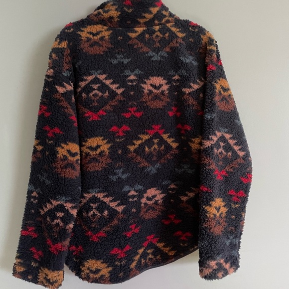 NWT Sherpa Fleece Sweater - Picture 5 of 5